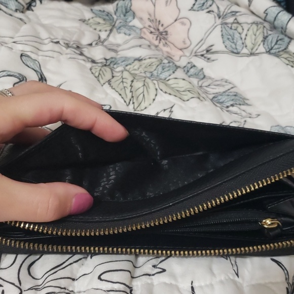 Authentic Kate Spade Wallet - Picture 5 of 5